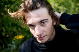 Thomas Hayes fra «Skam» til krimserien «Elven»