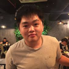 Edmund Hee's Instagram, Twitter & Facebook