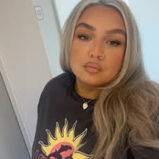 Stream Ebony Murrell music