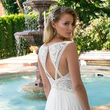 Explore the world of the le coq sportif brand. Startseite Maison Lecoq Costumes Mariages Robes Mariees Robes Suite Malmedy Mariages