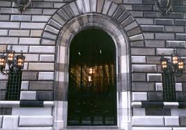 Rothschild banks of london and berlin. Who Owns And Controls The Federal Reserve