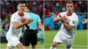 Sein doppelpack lässt die schweizer weiter aufs achtelfinale hoffen. Ex Bayern Trainer Ottmar Hitzfeld Verteidigt Doppeladler Jubel Von Xhaka Und Shaqiri Es War Ein Ventil Goal Com