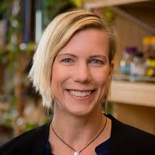 Samara Peterson's Instagram, Twitter & Facebook