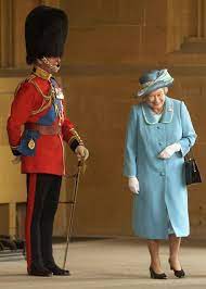 Hrh Queen Elizabeth Can T Help But Smile As She Walks Past The Duke Of Edinburgh In His Uniform Queen Elizabeth Laugh Make Me Smile