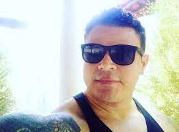 Filho de hermínio barroso, comerciante, advogado, professor e deputado federal pelo ceará de 1918 a 1920, e de emília cunha barroso. Seguranca Morre Apos Luta De Boxe Realizada Em Academia Na Zona Norte De Teresina Piaui G1