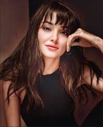 Hande Ercel Emre Yunusoglu Sac Unluler Guzellik