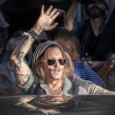 Последние твиты от johnny depp (@johnydep). Johnny Depp Spricht In Zurich Uber Fluch Der Karibik Kultur