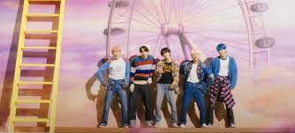 It was released through big hit entertainment and republic records on. Txt Blue Hour Ep Sets Love And Loneliness At Twilight Offcultured