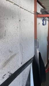 Durch die geringe fläche geht das verputzen auch mit hand sehr gut. Garage Richtig Verputzen Handwerk Wand Mauer