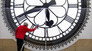 Daylight saving time can take a toll on your training. Daylight Saving Time When Do The Clocks Go Back And Is This The Last Time Lbc