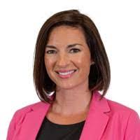 Karen Roller's Instagram, Twitter & Facebook