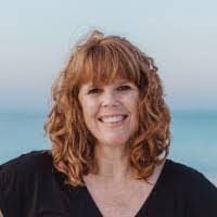 Sharon Kennon's Instagram, Twitter & Facebook