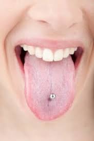 Zungenpiercing Alle Infos Und Die Richtige Pflege Prontolind De