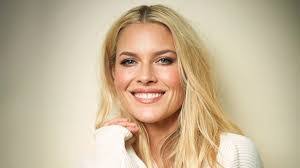 Brittney Kerr's Instagram, Twitter & Facebook