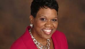 Sonya Marks's Instagram, Twitter & Facebook