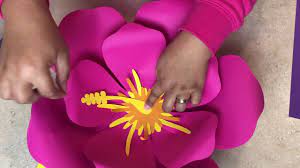 Hibiscus flowers are one of my top 3 easy flowers to get started with if you're new to paper flower making. How To Easily Make Paper Flower Template 101 Hibiscus Youtube