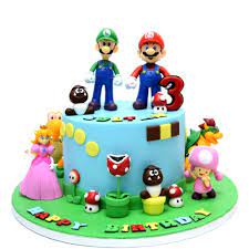 We were getting a little bored with the exploding mario cake we've made about a gazillion times. Super Mario Cake 12