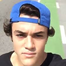 Ethan's Wings (@ETHANSWINGZ)