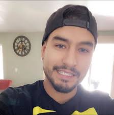 TRAFFIC AUTHORITY: An injury crash involving 4 cars has shut down  northbound US-395 at Parr Blvd. in Reno. NHP expects to have one traffic  lane open within the half hour.