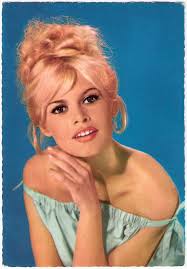 This was a time of innovations and some extra ordinary changes in the field of fashion and entertainment. 1960s Hairstyles For Women
