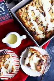 Bake for 40 to 45 minutes or until tester inserted in center. Easy Panettone Bread Pudding Recipe Cake N Knife