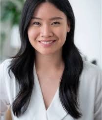 Mandy Carlton's Instagram, Twitter & Facebook