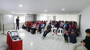 A day as a student in sunway college ✨. Iskandhar School On Twitter Session By Dr Choong Yeow Wei President Help College Of Arts And Technology On Big Data Educationmv Aishathshiham Https T Co 0reuhpzaby Https T Co A7evjiphq0