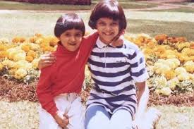 Aww Deepika Padukone Shares Cute Childhood Photo With Sister Anisha Childhood Photos Ranveer Singh
