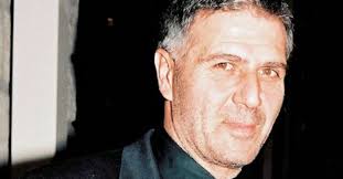 Ο χρυσοχοΐδης ο πιο αδύναμος κρίκος της κυβέρνησης. Poios Menei Shmera Sto Spiti Poy Dolofonh8hke O Nikos Sergianopoylos Cretapost Gr