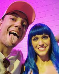 You don't have to feel like a waste of space. You're original, cannot be  replaced. If you only knew what the future holds..., after a hurricane  comes a rainbow!!!! 💫🌈🦈🌴🦁 . Sin