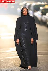 'it was tough, i had to grow up very quickly,' she once said. Syw5kbtqmz2kum