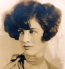 Katherine Donahoe's Instagram, Twitter & Facebook