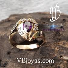 Classring Anillo De Grado En Oro 18k Y Con Amatista Vbjoyas Ecuador Anillos De Grado Anillos De Graduacion Diseno De Joyas