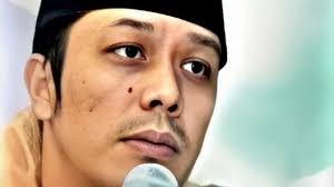 Check spelling or type a new query. Gus Kautsar Banting Tulang Demi Hidupi Keluarga Jihad Paling Istimewa