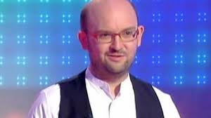 Dans ce quizz multijoueurs, l'objectif reste le même: Video Tout Le Monde Veut Prendre Sa Place Christophe Battu Pour De Bon Premiere Fr