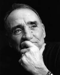 Claude brasseur est décédé à l'âge de 84 ans, ce mardi 22 décembre. Claude Brasseur Actor Studio Celebrity Portraits Claude