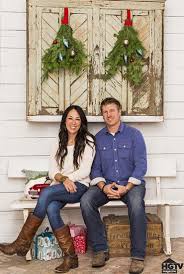 See How Chip And Joanna Gaines Deck Out Their Farmhouse For The Holidays Farmhouse Christmas Farmhouse Christmas Decor Joanna Gaines