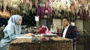 Arti bumi intaran tahun pertama terbit: Perempuan Paling Bahagia Adaptasi Novel