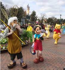 Pariisin Disneyland Kokemuksia Mita Maksoi Paiva Kolmelta