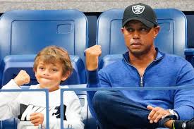 Charlie woods is definitely following in dad tiger woods' footsteps! Tiger Woods S Son Charlie Aces Junior Golf Tourney New York Daily News