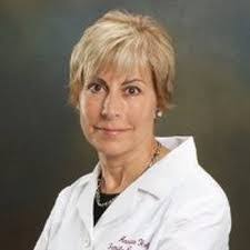 Annette Hollenbeck's Instagram, Twitter & Facebook