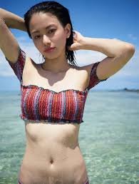 山本舞香のパンチラ＆水着姿！黒帯女優の抜けるエロ画像377枚