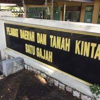 Pejabat daerah dan tanah kinta. Pejabat Daerah Dan Tanah Kinta Batu Gajah Salle De Conference