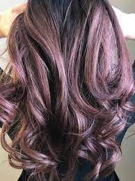 Né troppo complicato, né troppo semplice. Chocolate Lilac Hair Un Tocco Di Viola Per I Capelli Castani Vogue Italia