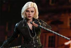 The new 1/6th scale collectible figure hot toys black widow from marvel studios' avengers: Hot Toys Black Widow Infinity War Figure Revealed