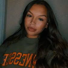 A world where hyping each other is the norm, welcome ✨