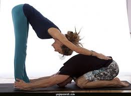 Cool Easy Yoga Poses With A Partner Couples Yoga Poses Partner Yoga Couples Yoga