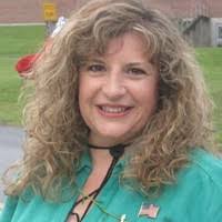 Kellie Greene's Instagram, Twitter & Facebook