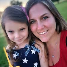 Lesley Franklin (@lesleypooh)