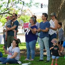 Protestors demand lawmakers fully reopen Texas at downtown rally